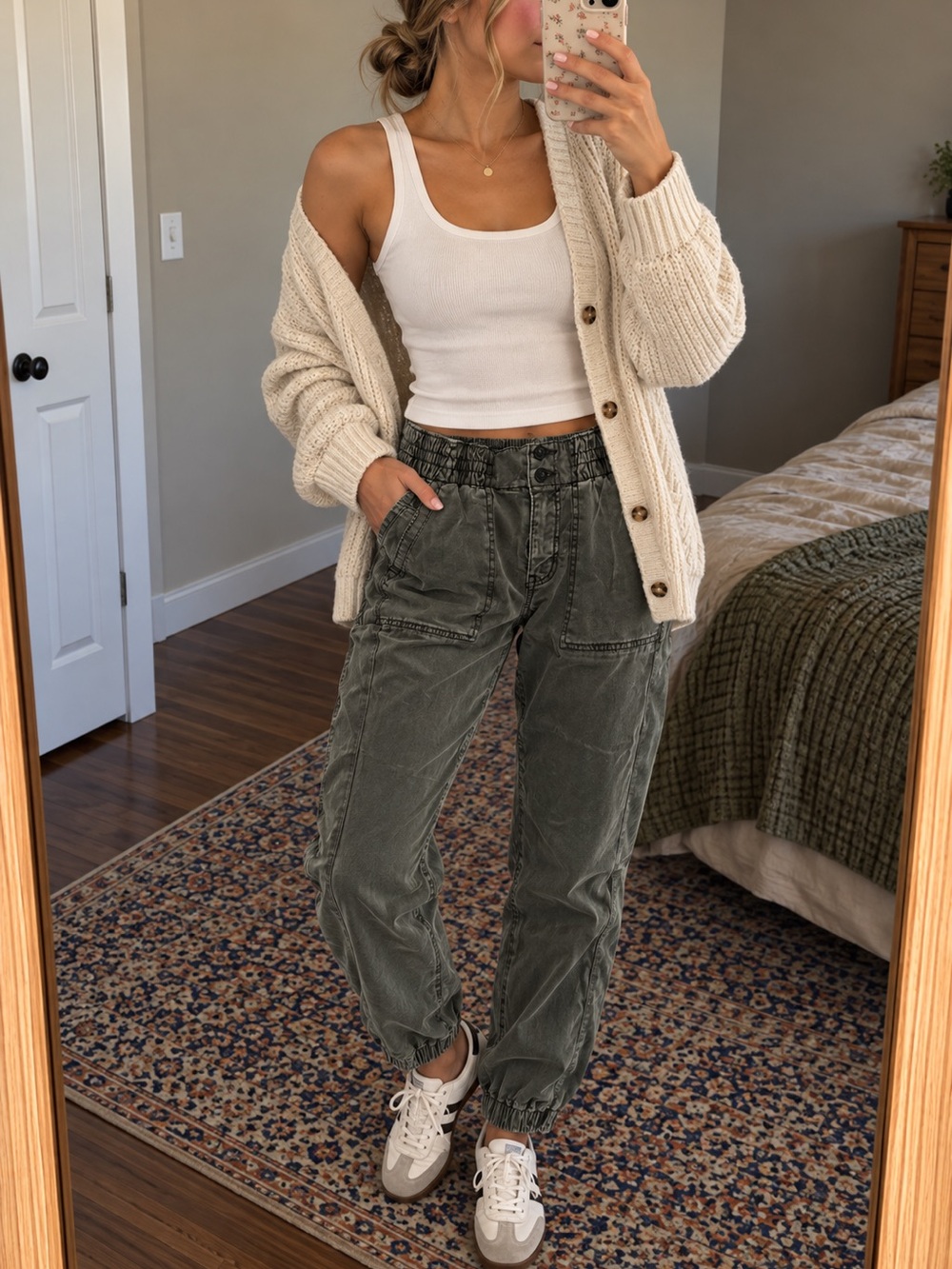 American Eagle Outfitters Olive Green Cargo Jogger Pants